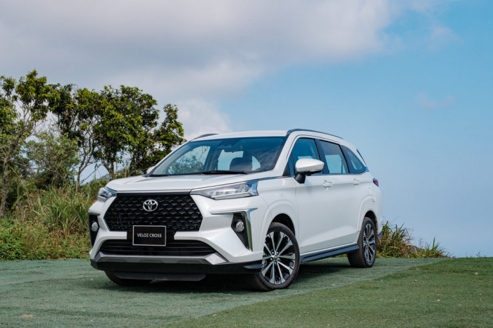 Chi tiết 'khắc tinh' của Suzuki Ertiga vừa ra mắt, giá bán khiến Mitsubishi Xpander 'choáng váng' ảnh 1