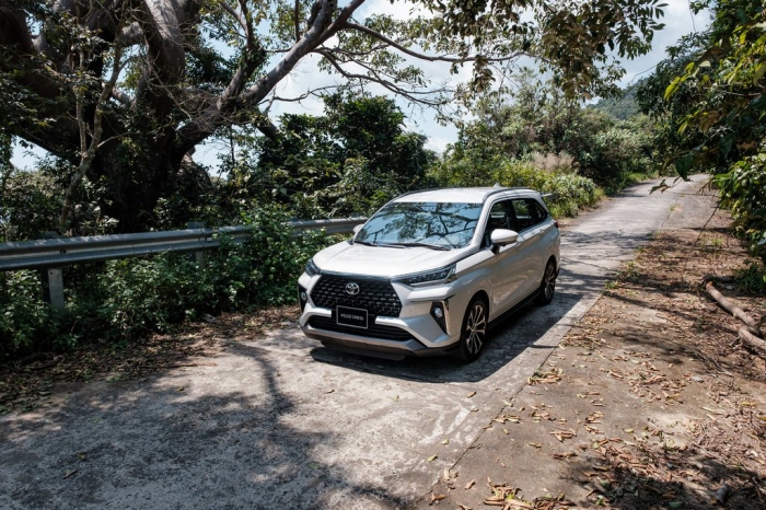 Chi tiết 'khắc tinh' của Suzuki Ertiga vừa ra mắt, giá bán khiến Mitsubishi Xpander 'choáng váng' ảnh 10