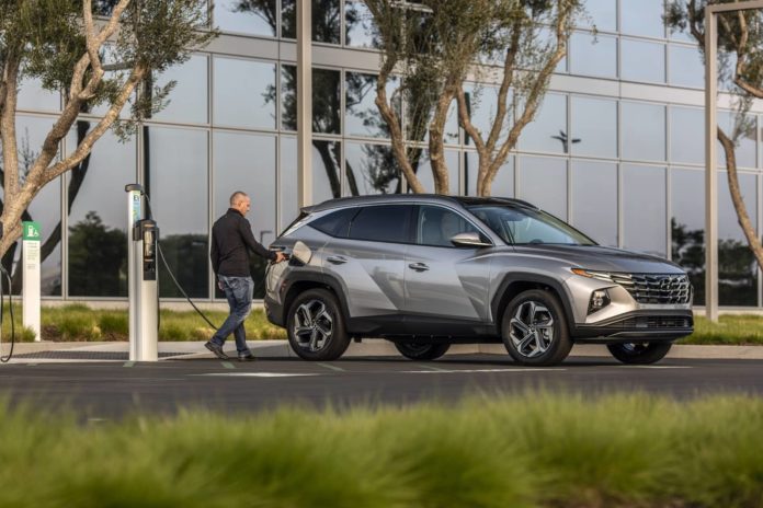 Hyundai Tucson thế hệ mới sắp ra mắt: Thiết kế đẹp tuyệt mỹ, trang bị áp đảo Honda CR-V, Mazda CX-5 ảnh 3