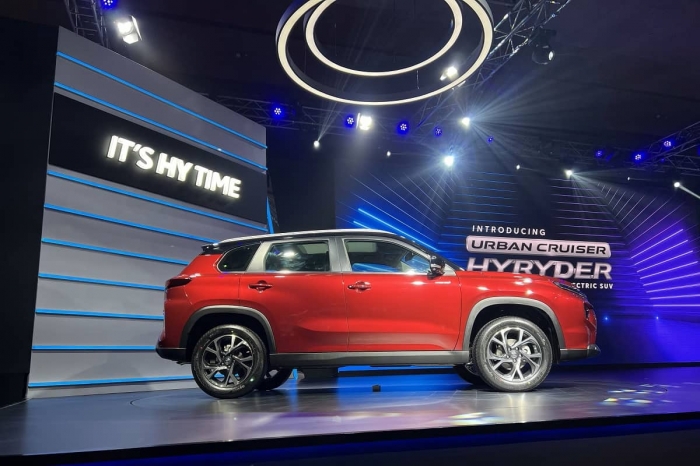 Toyota ra mắt ‘Tiểu Fortuner’ mới: Giá 307 triệu, lấn lướt Hyundai Creta và Kia Seltos về mọi mặt ảnh 2
