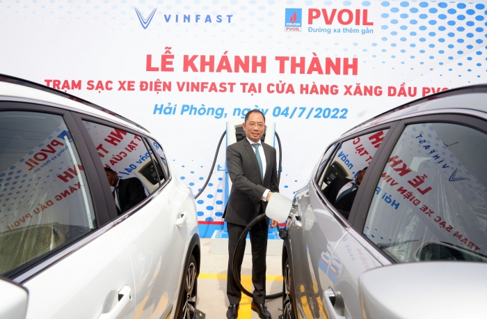 Khánh thành trạm sạc xe điện VinFast đầu tiên tại cửa hàng xăng dầu PVOIL ảnh 3