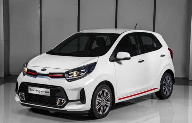 Tin xe trưa 6/8: Giá lăn bánh Kia Morning tháng 8/2022 đe doạ Hyundai Grand i10 và VinFast Fadil ảnh 1