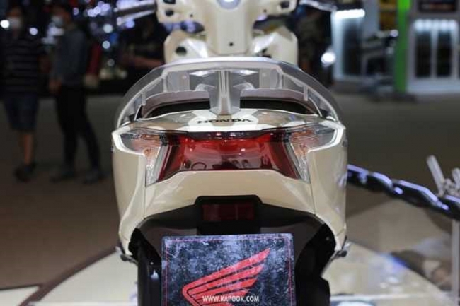 Tin xe hot 5/9: Honda ra mắt mẫu xe 'trên cơ' Honda Vision 2022 với giá bán chỉ từ 37 triệu đồng ảnh 1