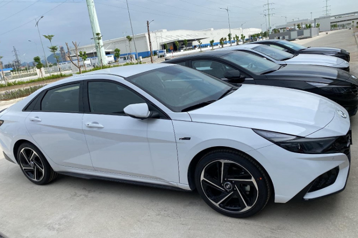 Nhân viên bán hàng thông báo giá Hyundai Elantra 2023 ở mức khó tin, khiến Kia K3 ngẩn ngơ ảnh 8