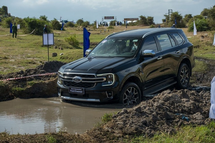 Giá xe Ford Everest lăn bánh tháng 11/2023 hấp đẫn khó cưỡng, gây sức ép lớn cho Hyundai Santa Fe ảnh 7