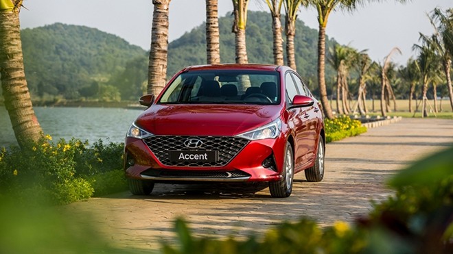 Giá lăn bánh Hyundai Accent đầu tháng 8/2023 rẻ ngỡ ngàng, Toyota Vios và Honda City 'lâm nguy' ảnh 1