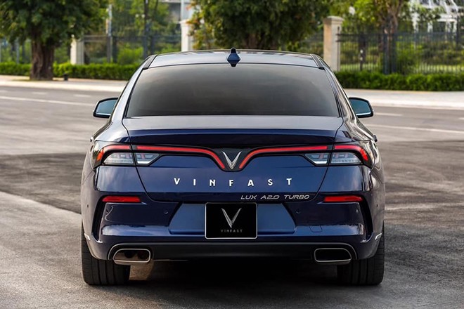 Giá xe VinFast Lux A2.0 lăn bánh tháng 8/2023: Rẻ đến mức kinh ngạc nhờ loạt ưu đãi khủng ảnh 5