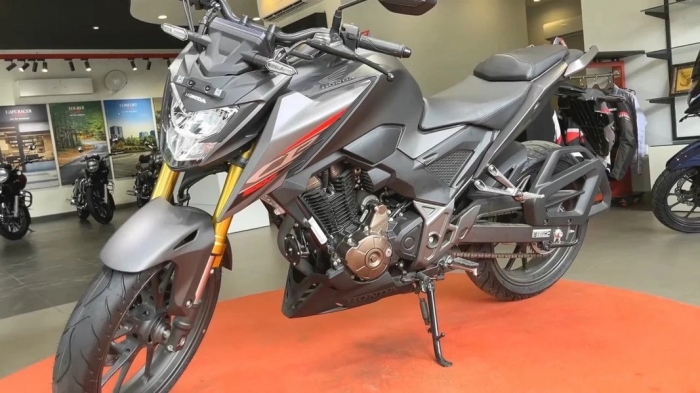 ‘Vua côn tay’ Honda 300cc mở bán giá 62 triệu đồng, có ABS 2 kênh ăn đứt Winner X và Yamaha Exciter ảnh 1