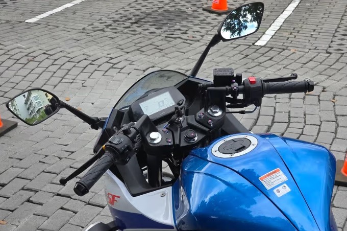 Đại chiến Honda Winner X và Yamaha Exciter, Suzuki ra mắt ‘vua côn tay’ đẹp mê ly, giá 46 triệu đồng ảnh 7