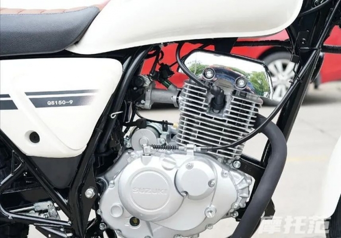 Rẻ hơn cả Honda Future, Suzuki ra mắt ‘vua côn tay’ 150cc giá 28,5 triệu đồng, hạ gục Yamaha Exciter ảnh 4