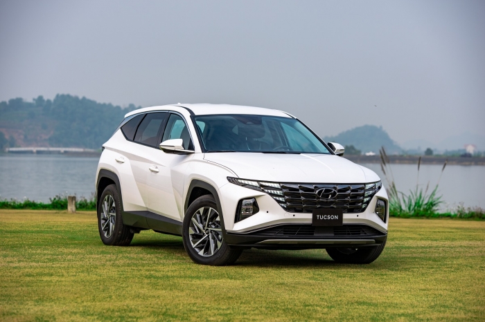 Giá lăn bánh Hyundai Tucson giữa tháng 11/2024: Rẻ lấn át Honda CR-V và Mazda CX-5 nhờ ưu đãi khủng ảnh 2