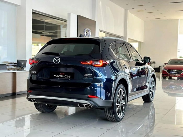 Giá lăn bánh Mazda CX-5 cuối tháng 11/2024 ‘rẻ như bèo’ nhờ ưu đãi khủng, hạ đo ván Honda CR-V ảnh 4