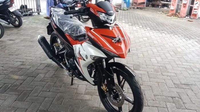 Tin xe 18/12: Yamaha ra mắt ‘tân binh’ côn tay 150cc giá rẻ có ABS như Exciter, so kè Honda Winner X ảnh 3