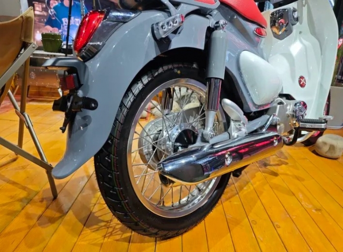 Quên Honda Future đi, ‘hoàng đế’ xe số 125cc ra mắt giá 35 triệu đồng: Đẹp mê ly, có ABS và màn LCD ảnh 2