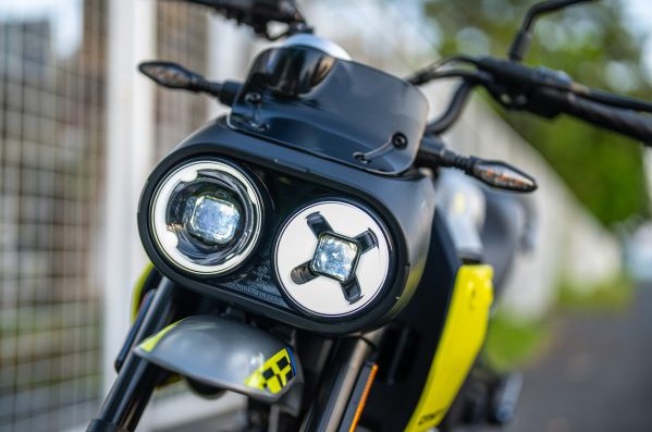 Ra mắt ‘tân binh’ côn tay 125cc thiết kế độc đáo hơn Yamaha Exciter, có phanh ABS, giá 61 triệu đồng ảnh 2