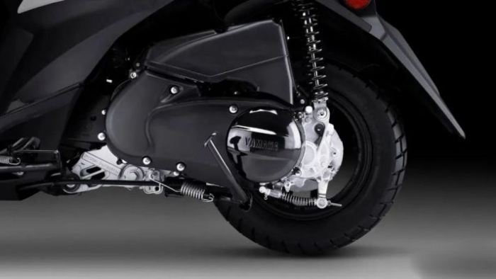 Tin xe 25/6: Ra mắt ‘chiến binh’ côn tay 125cc mới đẹp mê ly, giá 26 triệu đồng rẻ hơn Honda Future ảnh 3