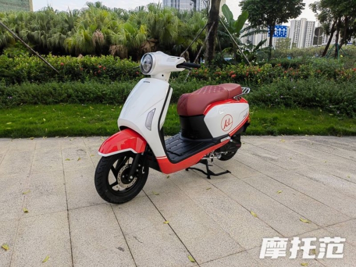 Đẩy Honda Vision vào thế khó, ‘vua xe ga’ 125cc giá rẻ ra mắt: Chỉ 21,7 triệu đồng, ngang Wave Alpha ảnh 1