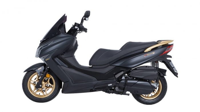 'Hạ đo ván' Honda SH, ‘chiến binh’ xe ga 250cc ra mắt giá 70,9 triệu đồng: Đẹp mê ly, có ABS 2 kênh ảnh 1