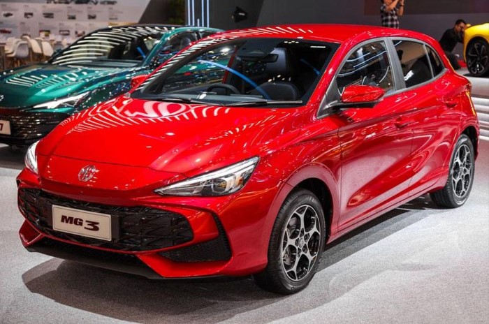 Ra mắt ‘vua hatchback’ hybrid mới, giá chỉ 321 triệu đồng rẻ hơn Hyundai Grand i10 và Kia Morning ảnh 1