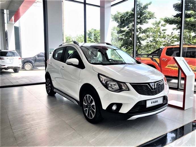 Giá lăn bánh VinFast Fadil giữa tháng 8/2024 'rẻ như cho', Kia Morning và Hyundai Grand i10 lép vế ảnh 2