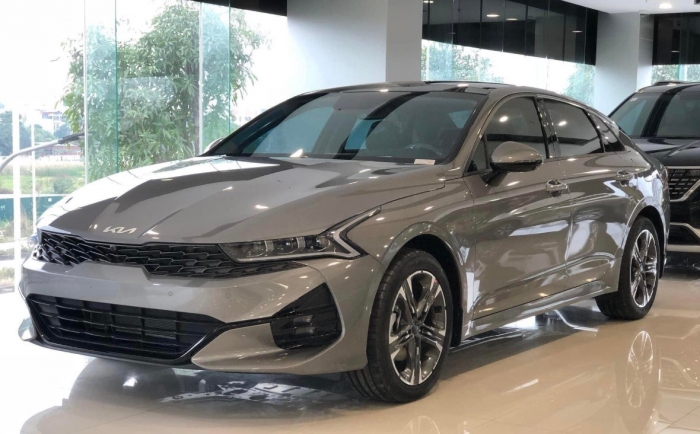 Giá xe Kia K5 lăn bánh giữa tháng 8/2024 ‘rẻ như cho’, hứa hẹn khiến Toyota Camry ‘thất sủng’ ảnh 4