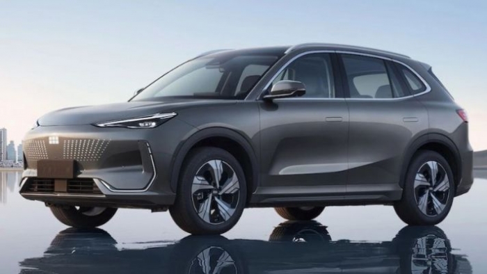 Tin xe trưa 12/8: ‘Vua SUV’ cỡ C đẹp ngang Mazda CX-5 ra mắt, giá 367 triệu đồng rẻ như Kia Morning ảnh 1