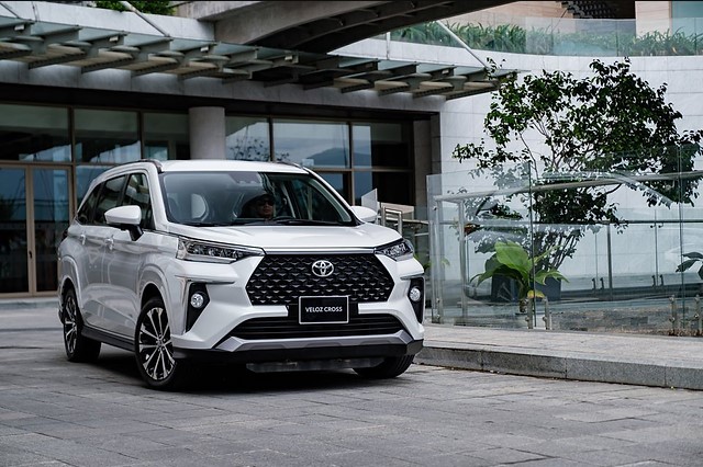 Giá lăn bánh Toyota Veloz Cross cuối tháng 8/2024 ‘rẻ như rau’, dồn Mitsubishi Xpander vào thế khó ảnh 3