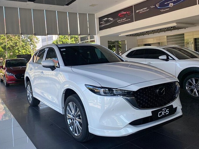 Giá lăn bánh Mazda CX-5 mới nhất giữa tháng 1/2025 ở mức quá rẻ so với chất lượng, hạ gục Honda CR-V ảnh 2