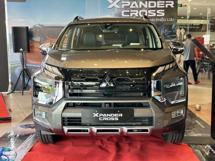 Giá lăn bánh Mitsubishi Xpander Cross mới nhất giữa tháng 1/2025: Tưng bừng ưu đãi, đã rẻ còn có quà ảnh 2