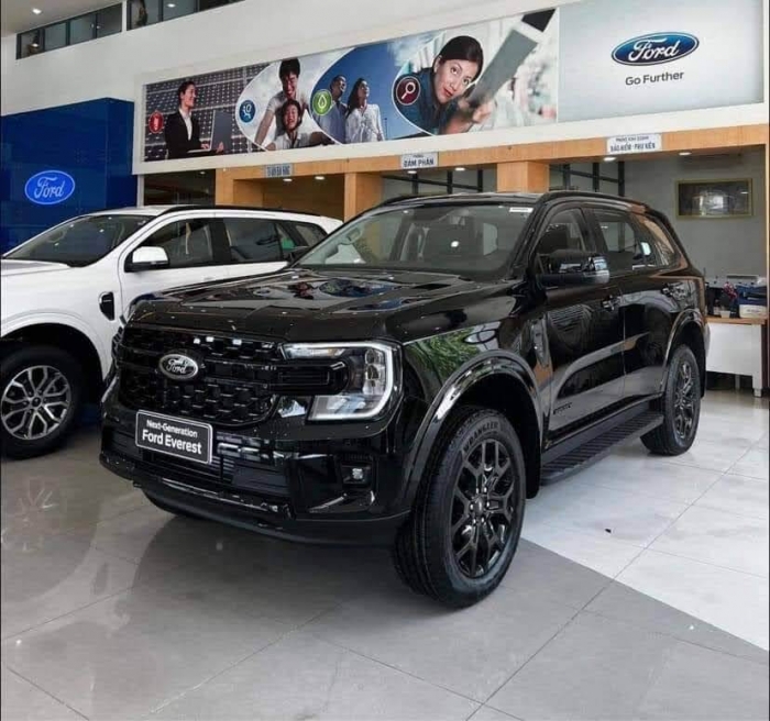 Giá xe Ford Everest lăn bánh giữa tháng 1/2025 kèm ưu đãi hấp dẫn, dễ ‘đè bẹp’ Toyota Fortuner ảnh 4