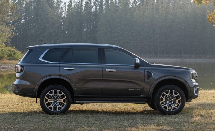 Giá lăn bánh Ford Everest đầu tháng 10/2025 cực rẻ, ‘đè bẹp’ cả Hyundai Santa Fe và Toyota Fortuner ảnh 5