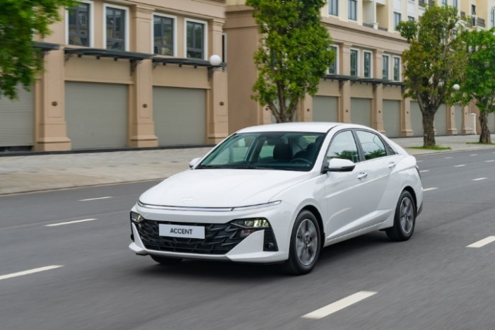 Giá xe Hyundai Accent ‘rẻ như cho’ cuối tháng 10/2025, ‘chơi sát ván’ với Honda City và Toyota Vios ảnh 1