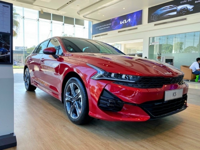Kia K5 tung ưu đãi hấp dẫn đưa giá lăn bánh giảm sâu cuối tháng 10/2025, quyết chiến Toyota Camry ảnh 4