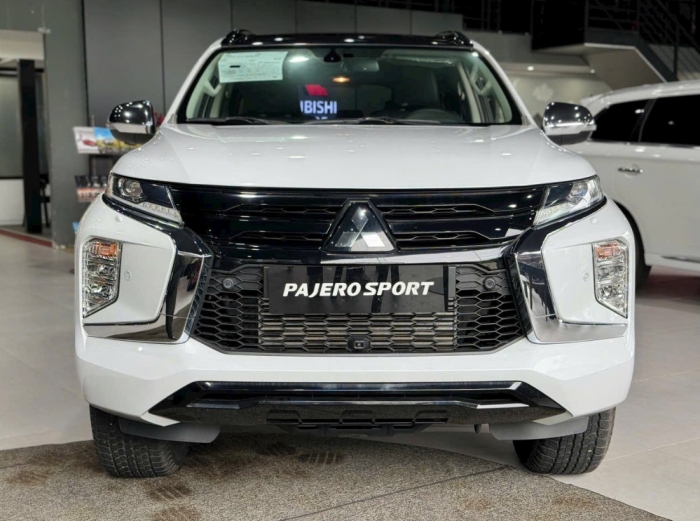 ‘Lật đổ’ Fortuner và Ford Everest, giá lăn bánh Mitsubishi Pajero Sport cuối tháng 10/2025 giảm mạnh ảnh 1