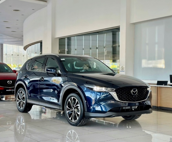 ‘Áp chế’ Honda CR-V, giá lăn bánh Mazda CX-5 giảm xuống 'rẻ như cho' ở thời điểm cuối tháng 10/2025 ảnh 2