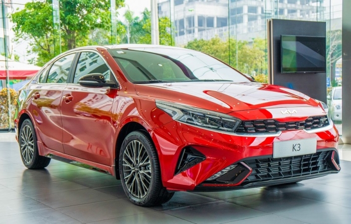 Giá lăn bánh Kia K3 cuối tháng 10/2025 rẻ ‘chạm đáy’, quyết đánh bại Mazda3 và Hyundai Elantra ảnh 1