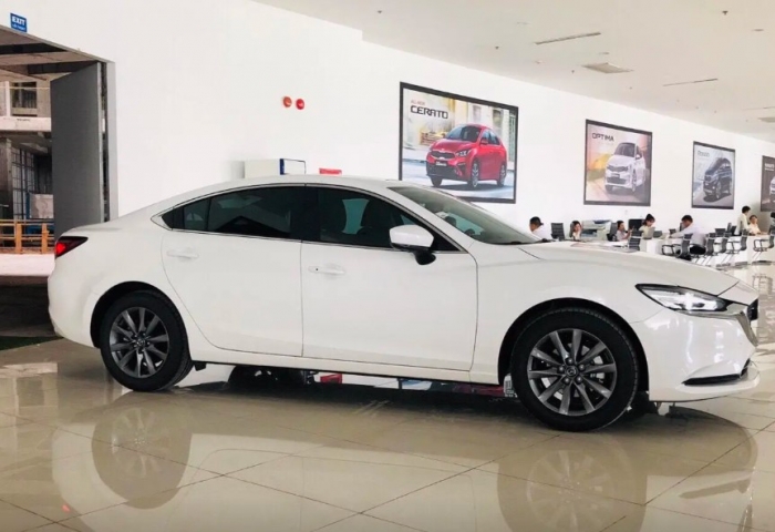 Giá lăn bánh Mazda6 cập nhật cuối tháng 10/2025: Rẻ hiếm thấy, ‘đè bẹp’ cả Toyota Camry và Kia K5 ảnh 2