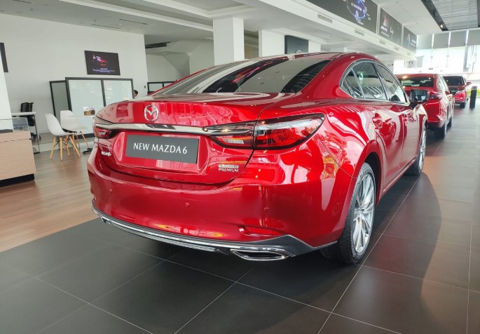 Giá lăn bánh Mazda6 cập nhật cuối tháng 10/2025: Rẻ hiếm thấy, ‘đè bẹp’ cả Toyota Camry và Kia K5 ảnh 4