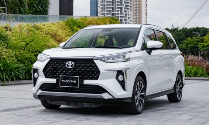 'Thách thức' Mitsubishi Xpander, Toyota Veloz Cross giảm giá lăn bánh cực sâu cuối tháng 10/2025 ảnh 1