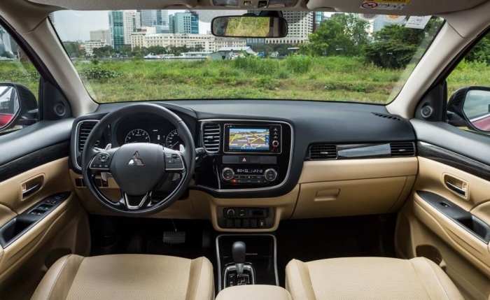 ‘Quật ngã’ Honda CR-V và Mazda CX-5, Mitsubishi Outlander hạ giá lăn bánh cực mềm đầu tháng 11/2025 ảnh 6