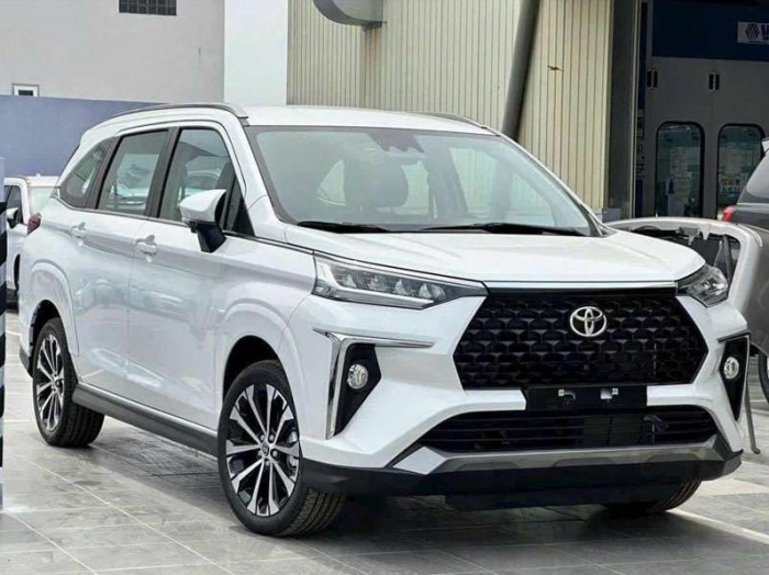 ‘Tung đòn hiểm’ vào Mitsubishi Xpander, Toyota Veloz Cross hạ giá lăn bánh cực sâu đầu tháng 11/2025 ảnh 4