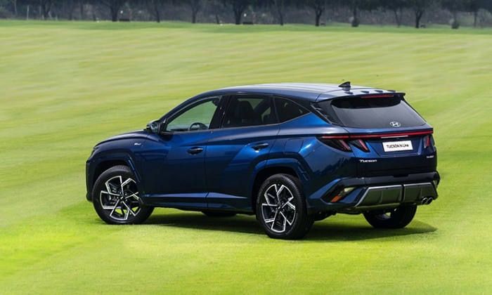 Giá Hyundai Tucson lăn bánh giữa tháng 11/2025 kèm ưu đãi khủng, rẻ át vía Mazda CX-5 và Honda CR-V ảnh 2