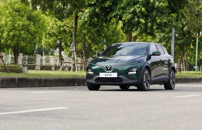 Giá xe VinFast VF 6 lăn bánh mới nhất giữa tháng 11/2025 ở mức cực rẻ, khiến khách Việt ‘dậy sóng’ ảnh 4