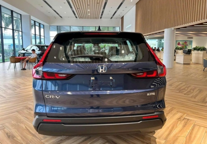 Honda CR-V nhận ưu đãi khủng, quyết ‘hạ bệ’ Mazda CX-5 bằng giá lăn bánh hấp dẫn giữa tháng 11/2025 ảnh 4