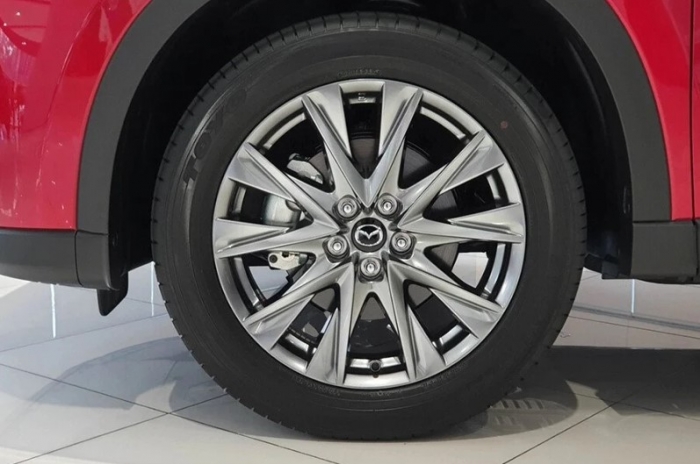 Mazda CX-8 cập nhật giá lăn bánh cực rẻ giữa tháng 11/2025, 'hạ bệ' Ford Everest và Toyota Fortuner ảnh 5