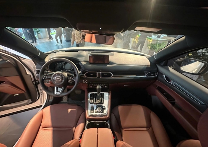 Mazda CX-8 cập nhật giá lăn bánh cực rẻ giữa tháng 11/2025, 'hạ bệ' Ford Everest và Toyota Fortuner ảnh 6