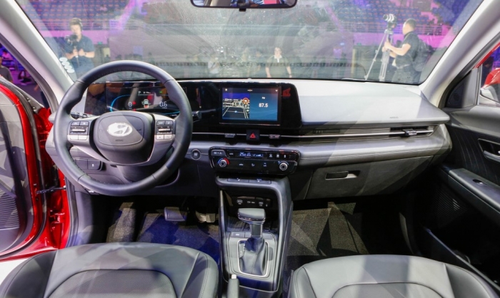 Giá lăn bánh giảm sâu đầu tháng 12/2025, Hyundai Accent quyết ‘hạ gục’ Honda City và Toyota Vios ảnh 5