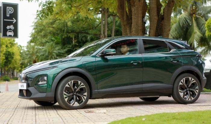 Cập nhật giá xe VinFast VF 6 lăn bánh đầu tháng 12/2025 ‘rẻ vô đối’, là ‘món hời’ cho khách Việt ảnh 4