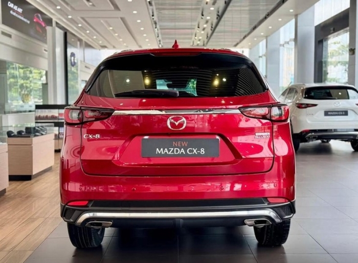 Mazda CX-8 hạ giá lăn bánh ‘chạm đáy’ đầu tháng 12/2025, ‘phế truất’ Ford Everest và Toyota Fortuner ảnh 3