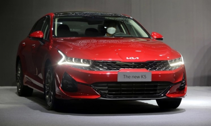 Nhận ưu đãi hấp dẫn, giá xe Kia K5 lăn bánh đầu tháng 12/2025 giảm cực sâu, 'hạ gục' Toyota Camry ảnh 1